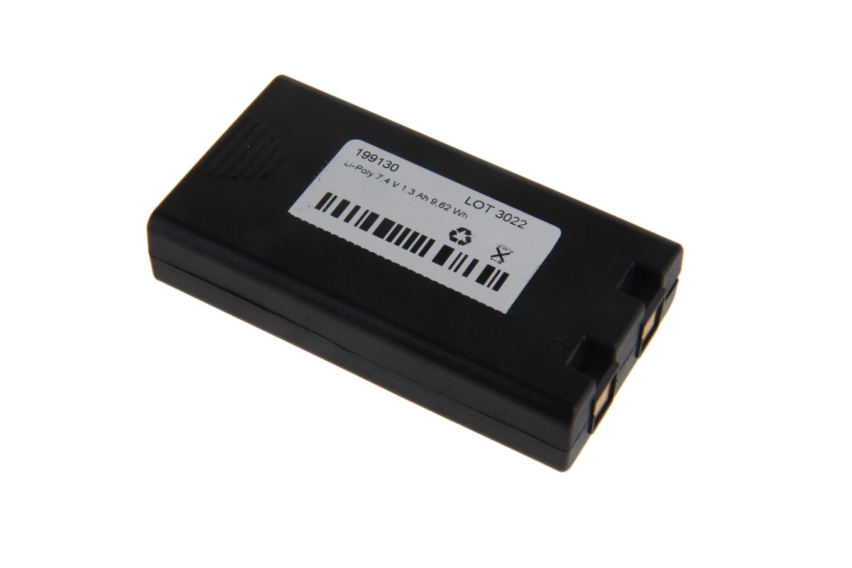 Black, rectangular Li-polymer battery with a white label: ‘Li-Poly 7.4 V 1.3 Ah 9.62 Wh’, ‘LOT 3022’, barcode and recycling symbols. Two gold contacts at one end. Compatible with the DYMO LabelManager 500 Wireless PnP.