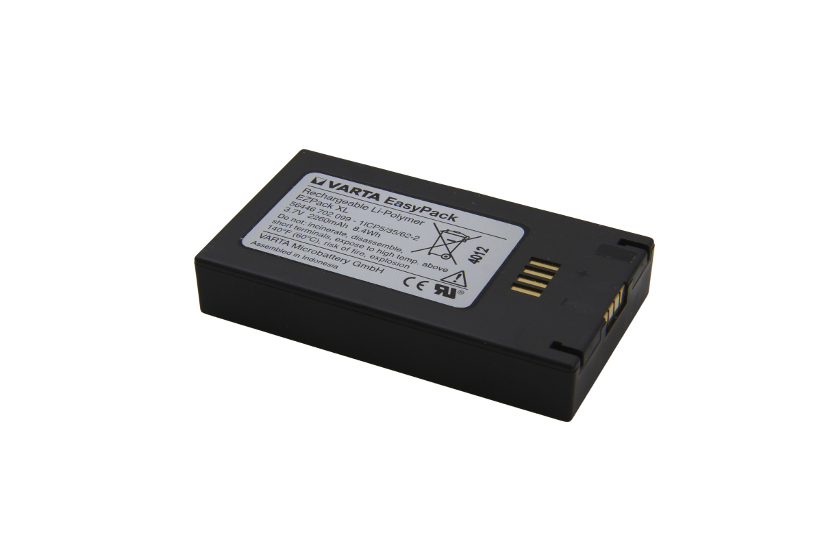 Batteria ricaricabile al litio-polimero EasyPack EZ Pack XL nera e rettangolare Varta. Etichetta bianca sopra con logo Varta, scritta "Rechargeable Li-Polymer EZPack XL", 3,7 V 2260 mAh, avvertenze. 4 contatti dorati a destra.
