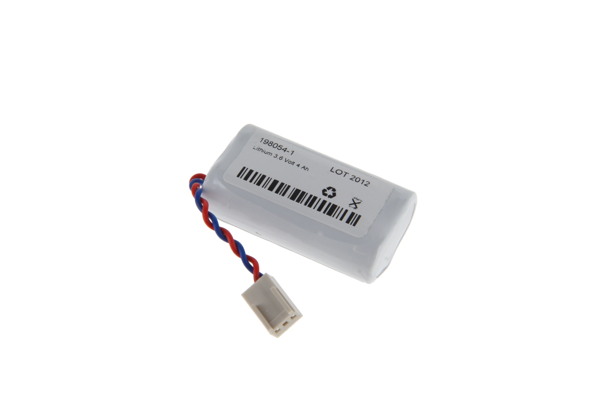 Weiße Lithium-Batterie (3,6 V/4 Ah), zylindrisch. Rotes+blaues Kabel führen zu beigem 3-poligem Stecker. Etikett mit Artikelnummer/Barcode, Symbol „durchgestrichene Mülltonne“.
