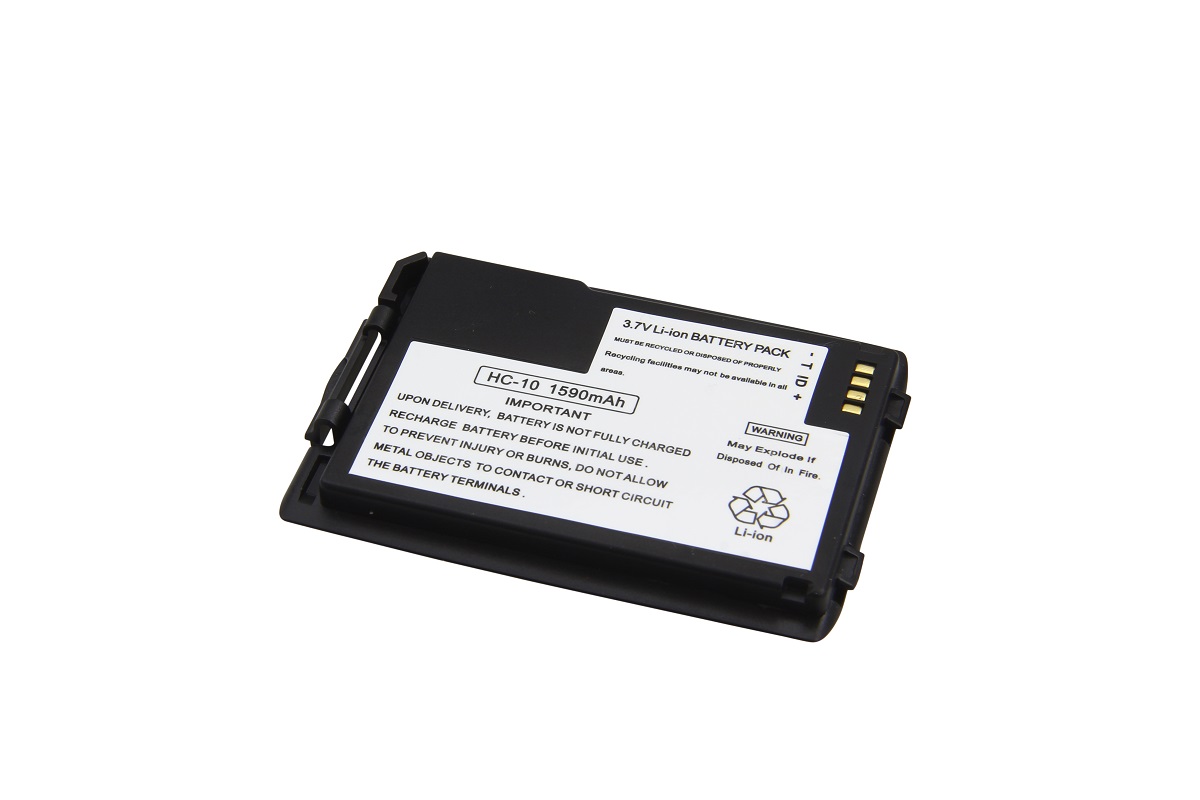 Batteria agli ioni di litio nera, rettangolare, con contatti dorati sul lato. Etichetta bianca: "3.7V Li-ion BATTERY PACK", "HC-10 1590mAh" e avvertenze di sicurezza. Batteria di ricambio per apparecchi radio Airbus Cassidian EADS TH1N P8GR.