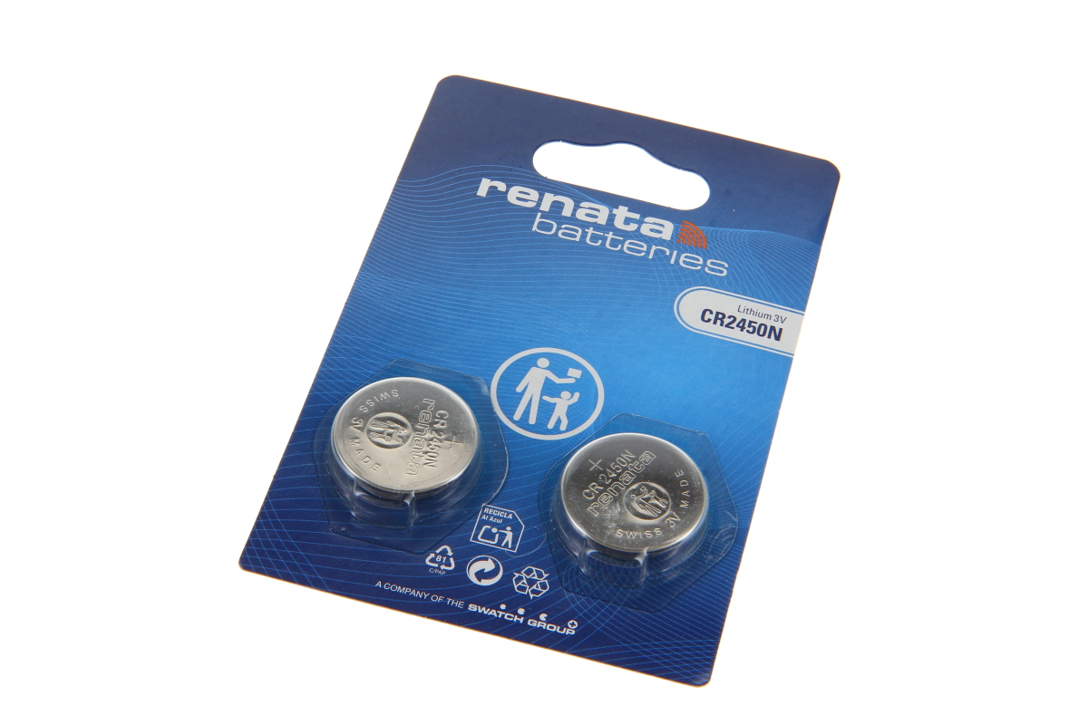 Zwei runde, silberne Renata CR2450N Lithium 3V Knopfzellen in blauer Blisterverpackung. Die Verpackung zeigt Logo, Modellbezeichnung, Spannung und Entsorgungshinweise. Batterien durch transparente Folie sichtbar.