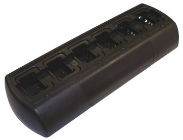 Kenwood Cargador de seis ranuras para radios con seis compartimentos rectangulares. Base negra alargada con superficie lisa y extremos redondeados. Contactos de carga dorados, aptos para TK260/TK290.