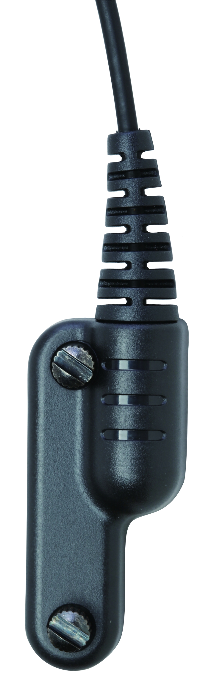 Connettore nero a forma di L per auricolare/microfono CoPacks. Dall'alto, un cavo nero entra nel connettore, protetto da un passacavo a nervature. Fissato con due viti a testa spina, con due linee orizzontali leggermente incassate nella parte anteriore.