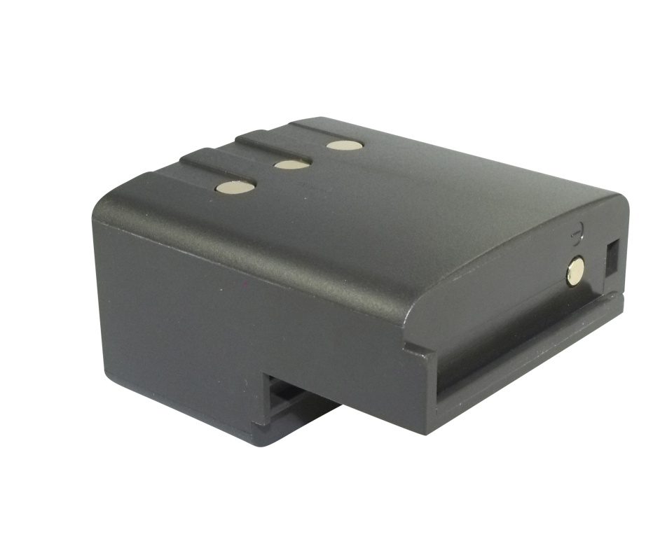 Dark grey, rectangular NiMH rechargeable battery with rounded edges. Three round, silver contact points in a row on the top. On the side, a cylindrical, silver contact point and a recess. 7.2 V, compatible with GCD, Plettac, Grundig and Kyodo.